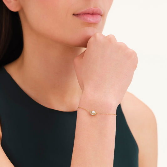 Modern Pearl Circle Gold-Tone Bracelet